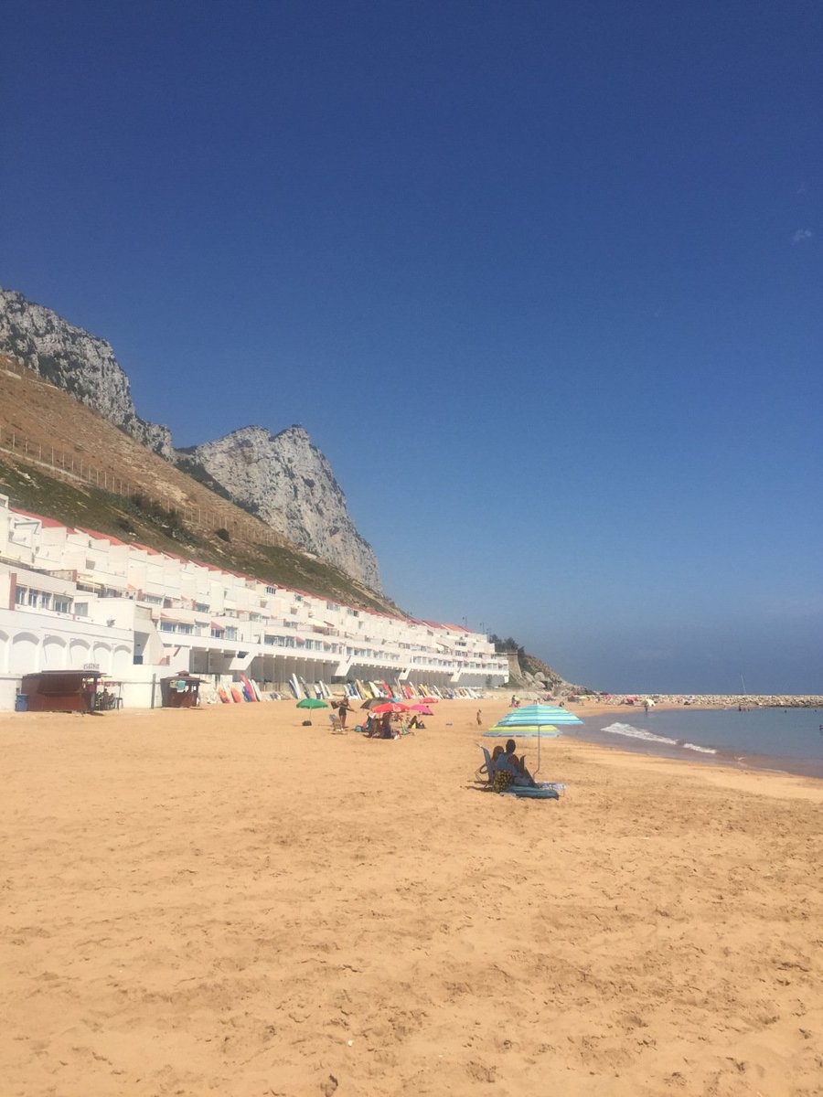 Gibraltar has some lovely beaches #catalanbay #sandybay #gibraltar postcardfromgibraltar.com/2017/09/16/201…