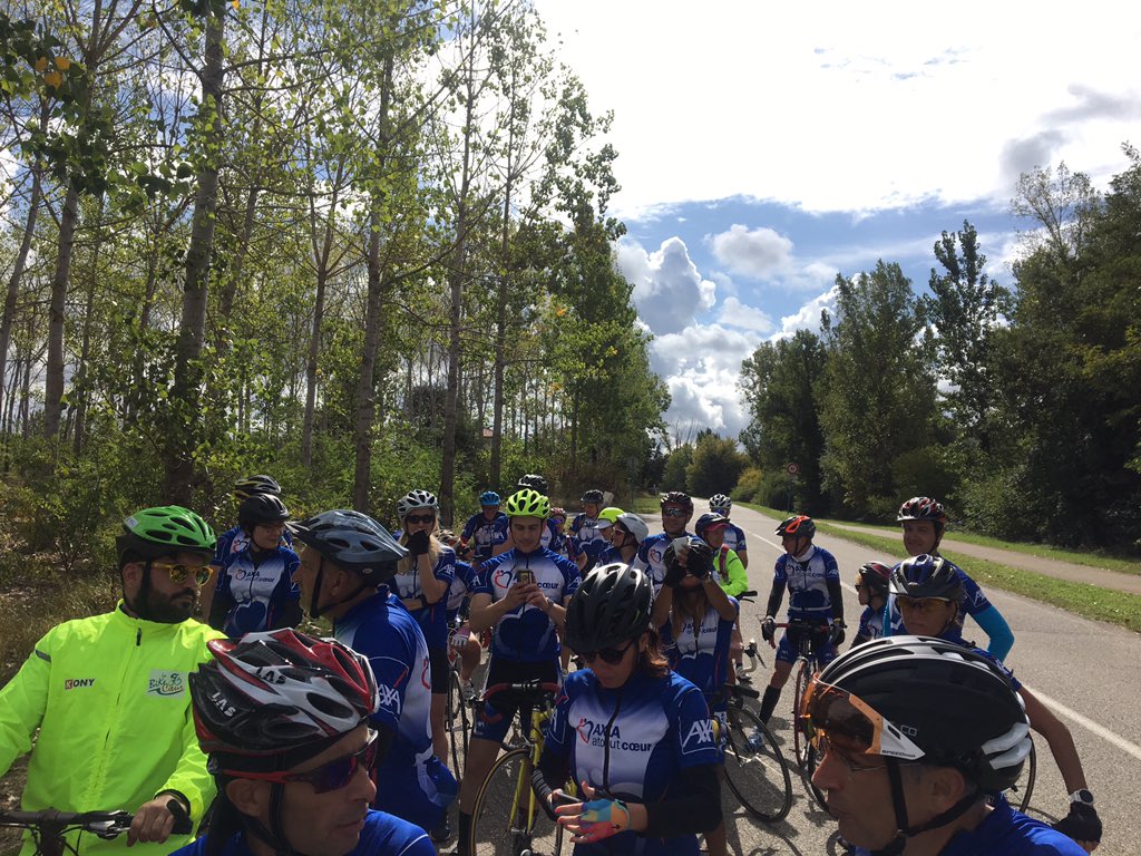 flochicchac's tweet photo. #AXA #axafrance  #AXAAtoutCoeur  #Enfamille https://t.co/9qDzVFVtbH
