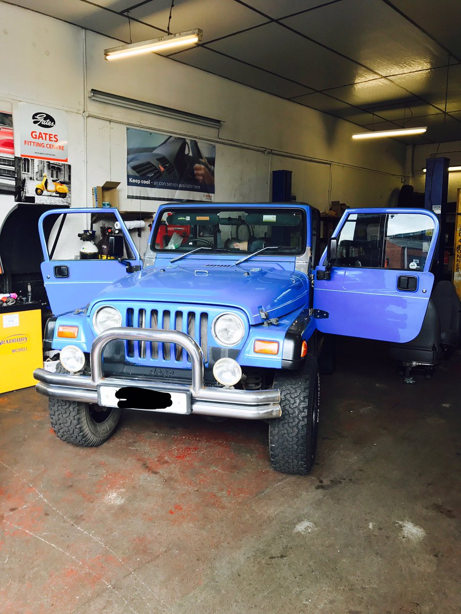 QueensService's tweet image. Jeep 🚙 rebuild