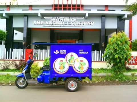 firza_asa's tweet photo. @jokowi Banyuwangi Berliterasi Minat Baca.
@firza_asa  Rumah Baca.
@CanduBukuOnline https://t.co/4Q0tjyKrhB