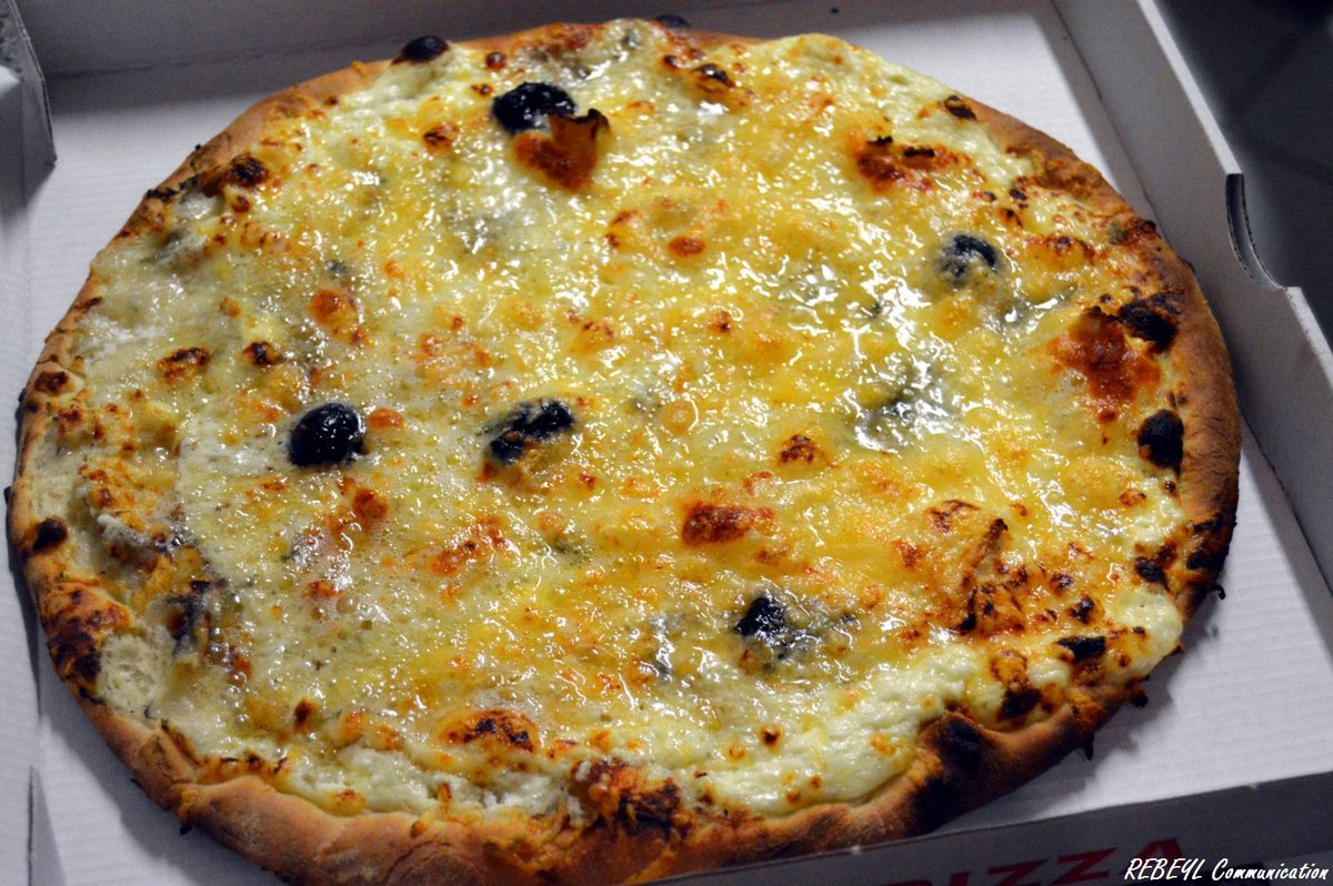 lepascalou34's tweet image. La Pizzéria Le Pascalou, c'est un large choix de pizzas rouges, blanches  et Calzone mais aussi de plaques pizzas (70 parts environ)!