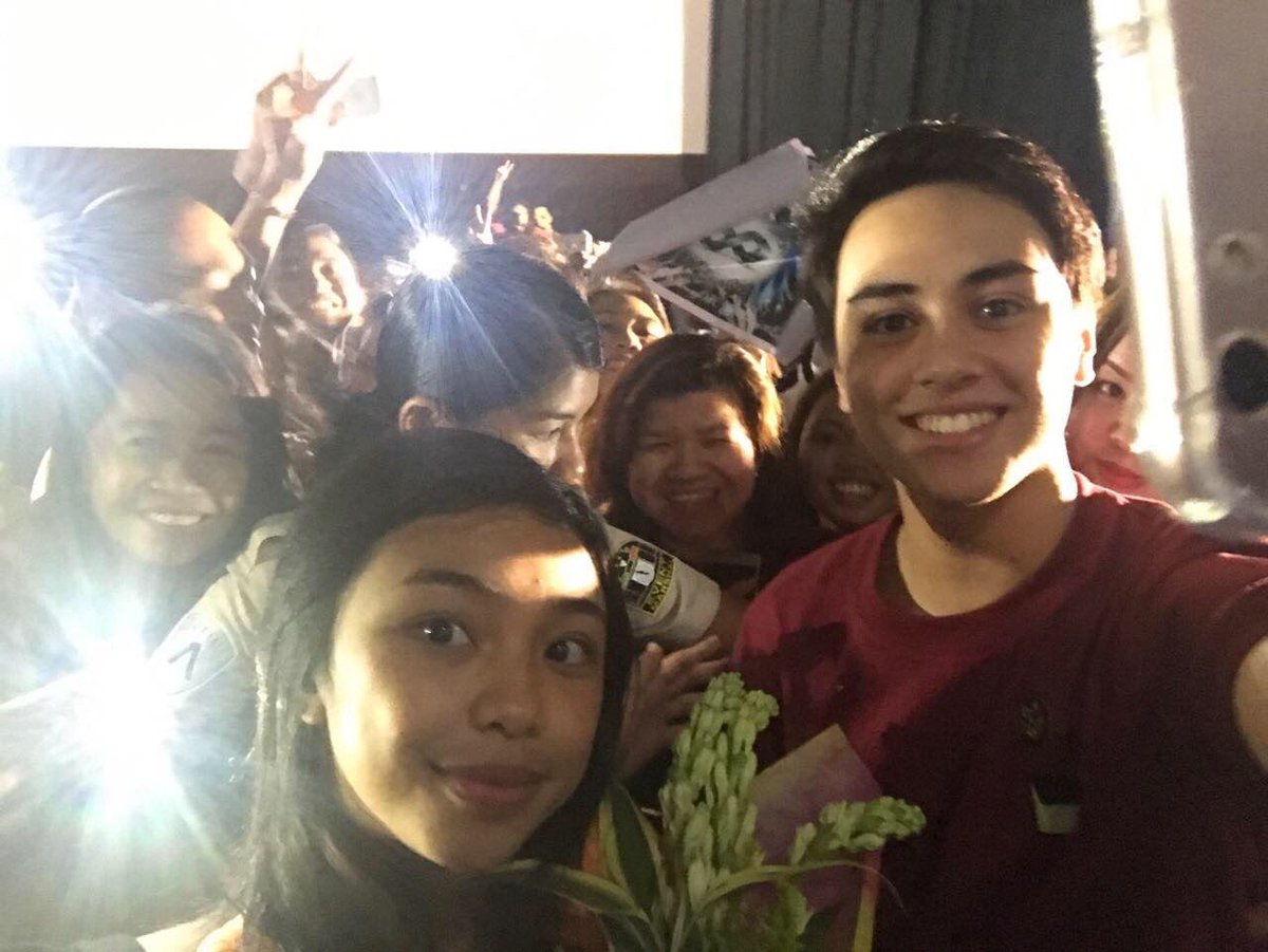 shyxmw's tweet photo. fa: RT acacsales: Thank you, MW Greece and Team Kamfers! #LovingInTandem #HappyLITWeekend https://t.co/kTDyw44h5c