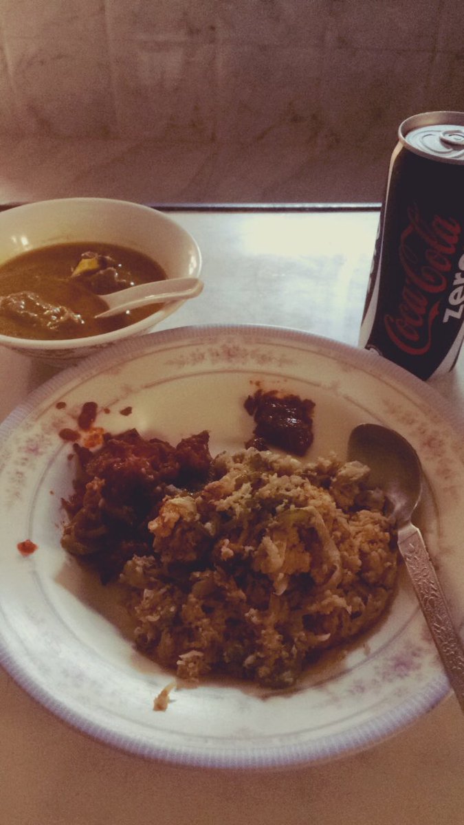 Lunch #muttonclearsoup #eggchickenfriedrice #chickenmanchurian #limepickle #cokezero 👻👻👻👻👻