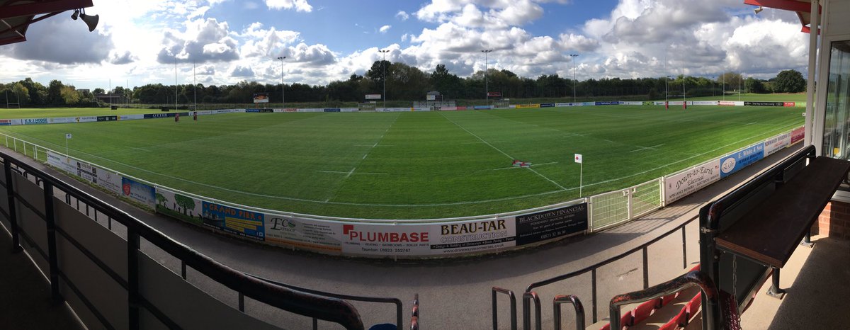 tauntonrfc's tweet photo. The pitch is looking great ready for today's top of the table clash with @BarnstapleRFC 3pm kick off https://t.co/s3OkNDRx1t