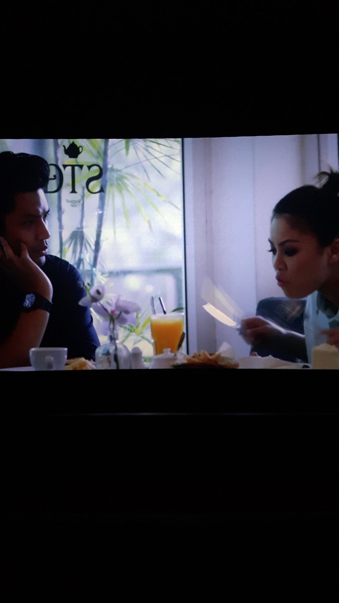 naimmuhamed's tweet photo. Bila kau dah 6 tahun tak makan π #KolestrolvsCinta #Krisya #tizzaqyah @iamTizZaqyah https://t.co/NFcvSP9iL8