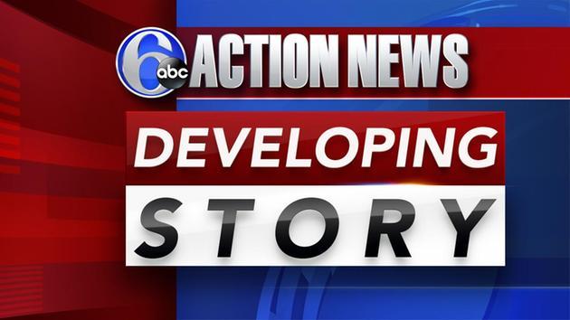 6abc's tweet photo. DEVELOPING: SEPTA train derails along the Market-Frankford Line. https://t.co/GAr8UpqFAX https://t.co/00nf6pSSzM