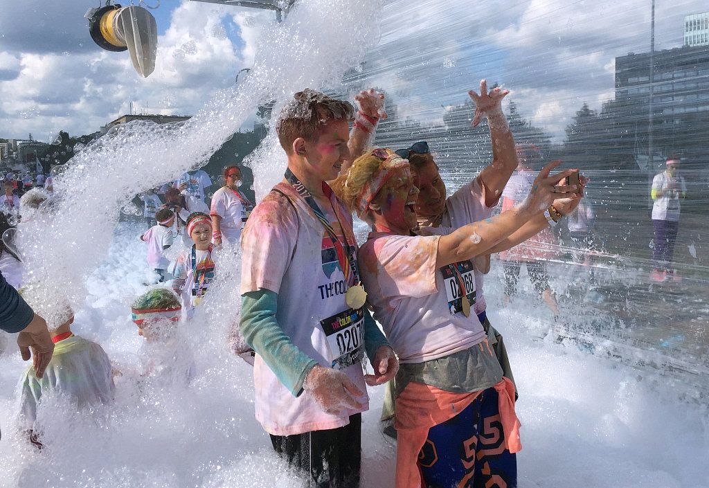 globaltimesnews's tweet image. People participate in The Color Run in Gdynia, Poland September 16, 2017. Photos: VCG