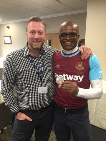 krissakabusi's tweet photo. @Davevoid thx for the invite to #Baggies #WBAWHU this's probably D most exciting thing that happened this afternoon https://t.co/H6kg5NXJDR