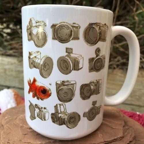 Formulaimages's tweet photo. Gold Fisheye Camera Lens Ceramic Coffee Mug.   #Mugs #Formulaimages #TShirts #Formulaprintshop #Photography #fisheye #lens $18.9…
via @outfy https://t.co/fjTbcg09On