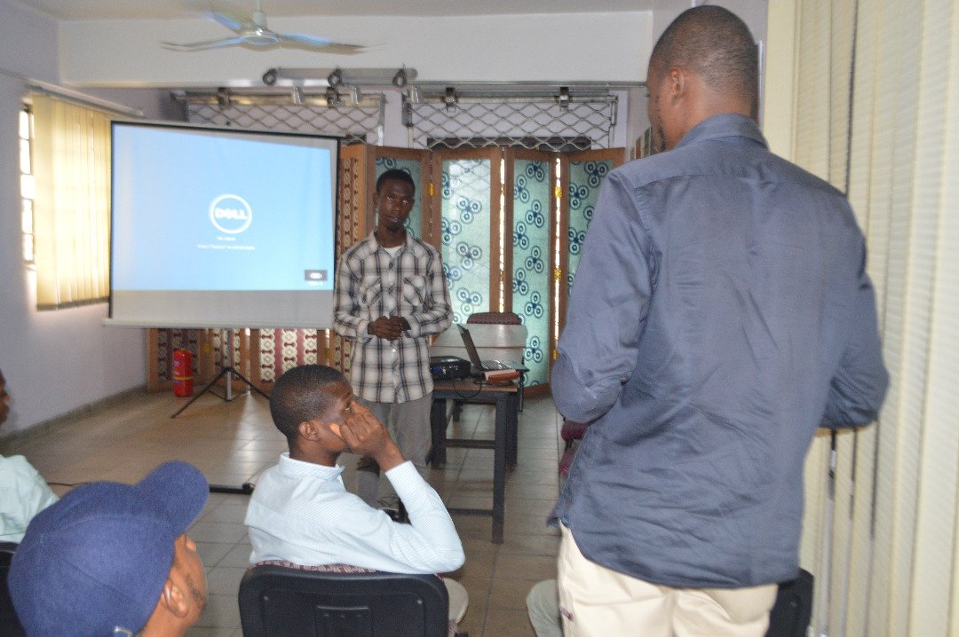 KSIHub's tweet photo. Happening now: Digital Strategies For Business Growth Training, at @KswfHub, #DigiPhCommunity #Meetup #PHTech https://t.co/r0MeVeOwYS