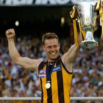JuggaLalor's tweet photo. Will really miss watching Sam Mitchell play footy. Elite thinker, amazing skills, huge work ethic, durable, best sidestep in town, gun! https://t.co/m7Nwfzfi92