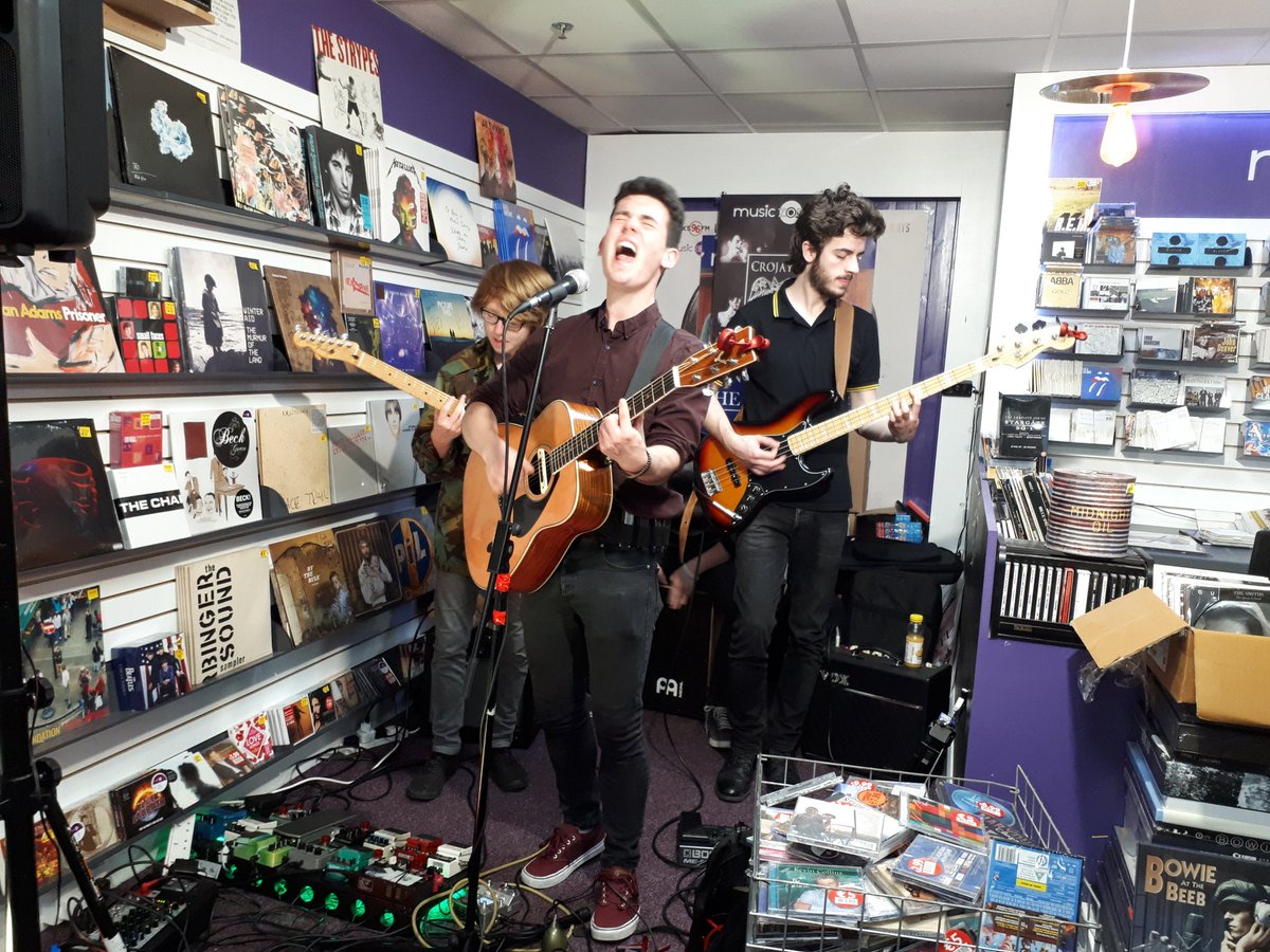 Music Zone tweet media