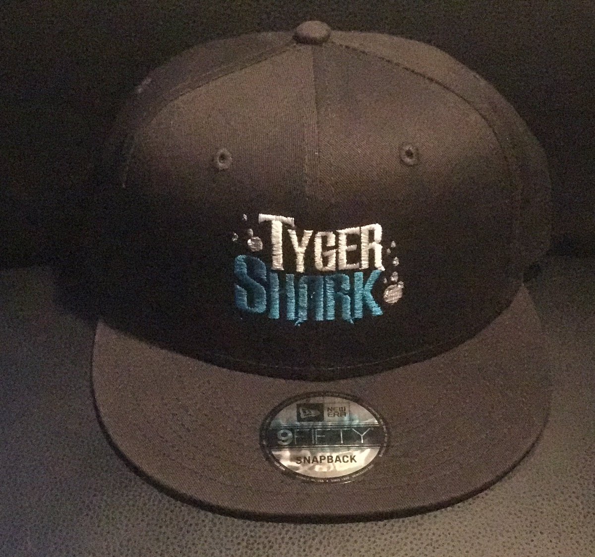 pushpromo's tweet photo. Just delivered another lid order to our friends over @Tyger_Shark #PushPromo #PutYourLogoOnAnything https://t.co/oYGc483Wk2