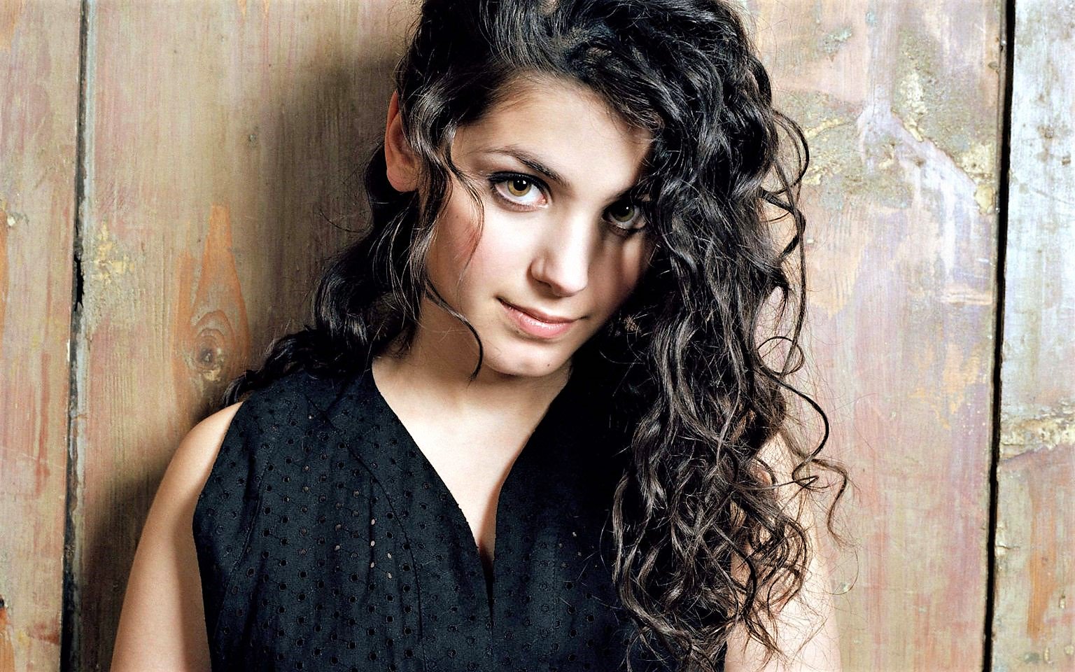 Happy 33rd birthday Katie Melua! \Faraway Voice\ \What A Wonderful World\ 