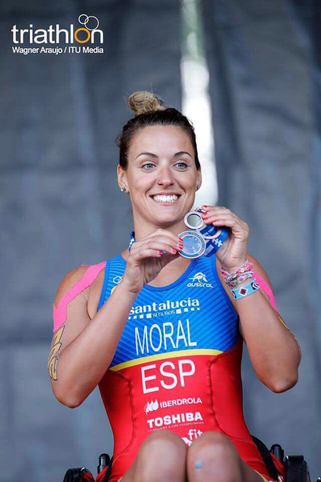 MarAlcobendas's tweet photo. @evamoral82 del @ecosport #Alcobendas #Bronce en el Campeonato del Mundo d Paratriatlón #Rotterdam2017 FELICIDADES CAMPEONA @ALCBDS_Deportes https://t.co/PgiayXFnCk