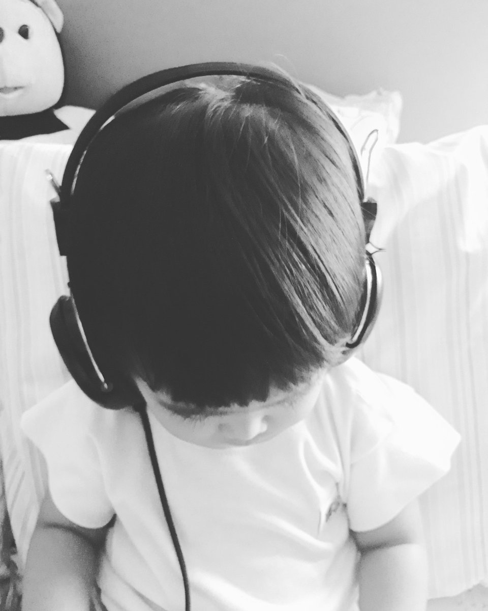 Drifts a melody so strange and sweet...make a sentimental mood #justmusicthings