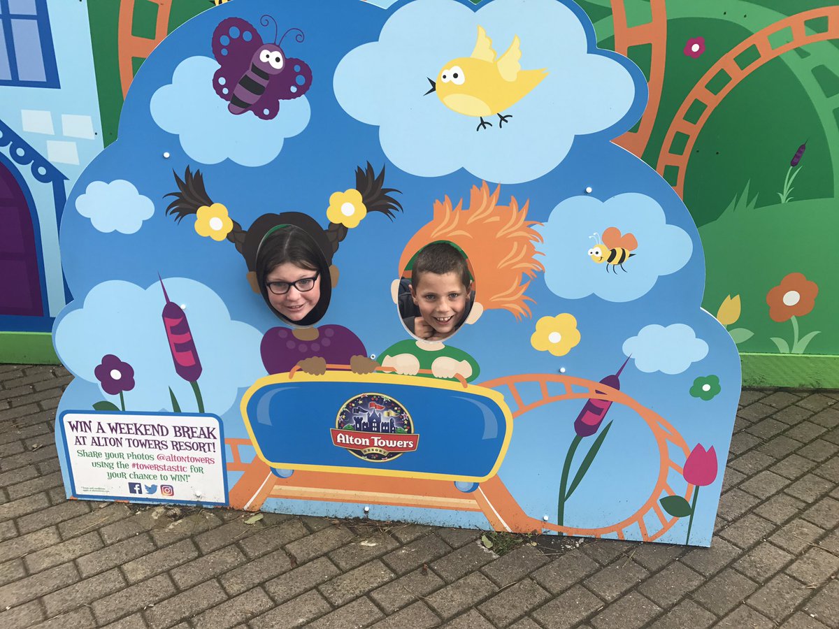 philstanley's tweet photo. Day out at @altontowers #towerstastic https://t.co/JZz2LuAqIk