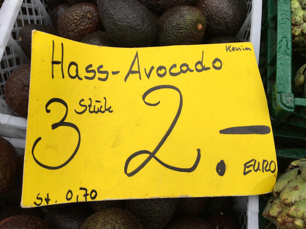 Vorsicht vor dem Verzehr! Man könnte AFD-Wähler werden. Gesehen auf dem Wochenmarkt in Bremen!