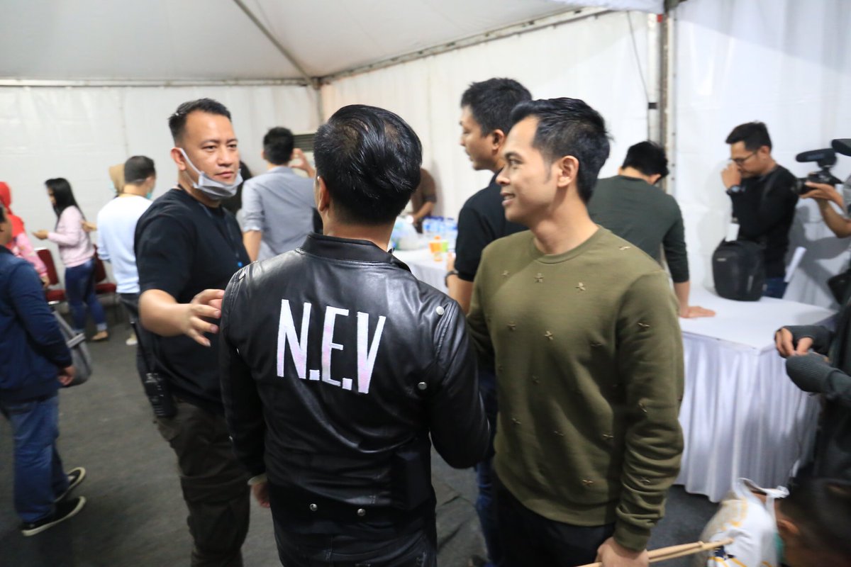 Backstage #NOAHRoadToNewAlbum Saksikan juga di <a href="/OfficialRCTI/">RCTI</a> pukul 22.00pm