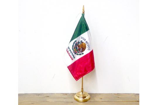 雑貨屋ｆａｎｄａｎｇｏ ブログを更新しました メキシコ 国旗 インテリア メキシカン フラッグ 卓上サイズ ポールスタンド付 フラッグ 旗 国旗 メキシカン メキシコ国旗 メキシコ雑貨 インテリア メキシコ 大須 Mexico T Co