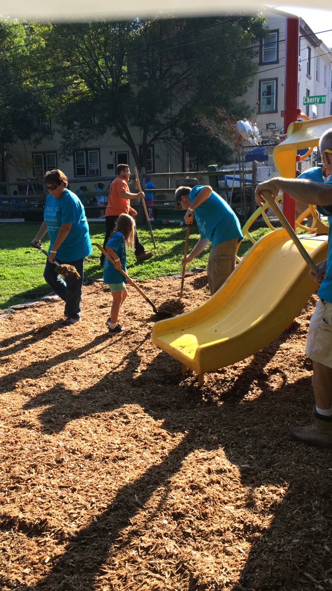HfhMontDelco's tweet photo. Giving our park a facelift...
#RTB2017 https://t.co/otFpHXGlmr