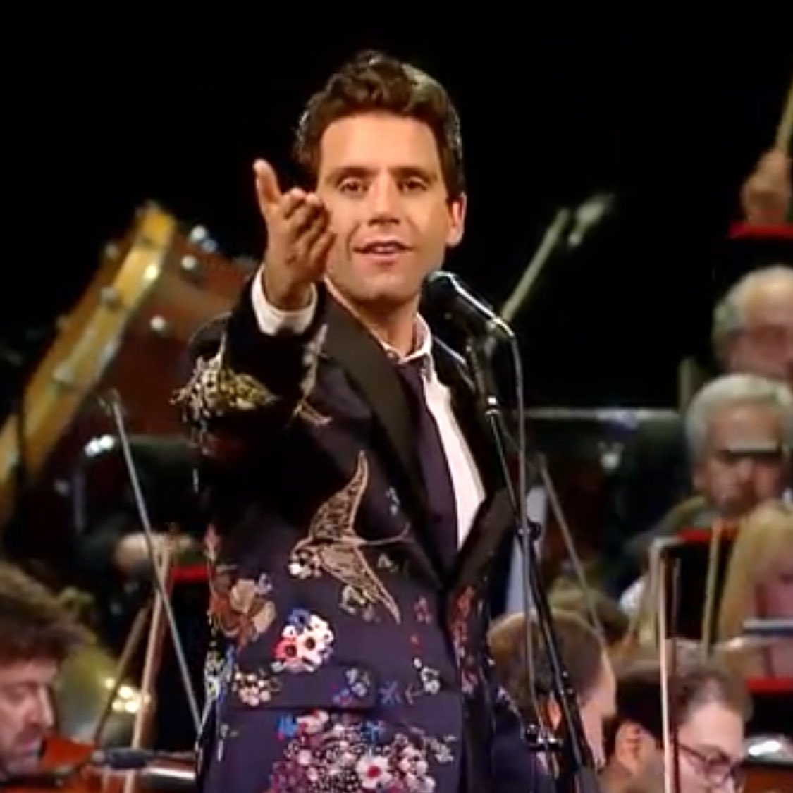 rapsodiafestiva's tweet photo. Mika & L'Orchestra Sinfonica "Affinis Consort" #SimonLeclerc ~ Grace Kelly
https://t.co/g8pjxWgo9M @mikasounds https://t.co/FuFGjBmZ73
