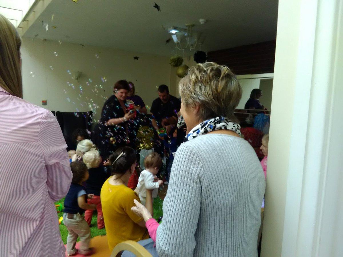 great morning <a href="/NorthbourneCare/">Northbourne care home</a> <a href="/Anchor_Trust/">Anchor</a> a visit from the hartbeeps group made us smile! #intergenerational #actvity  #community
