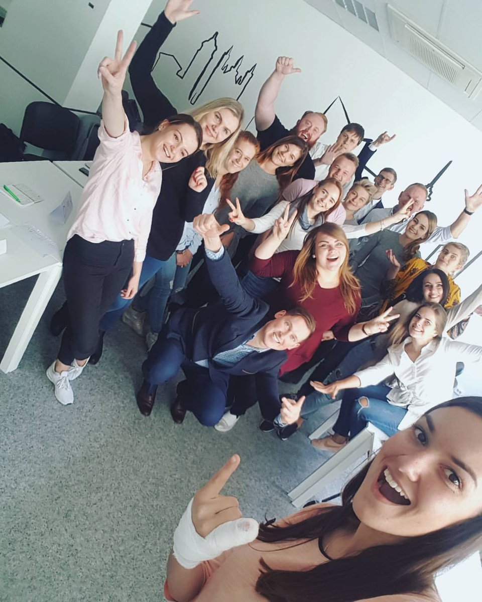 Jurisu's tweet photo. We were having so much fun that we didn't realize that we were learning digital marketing! #digiparty @IBSatVU #VUVM #education #Lithuania https://t.co/oqLseVT0nG