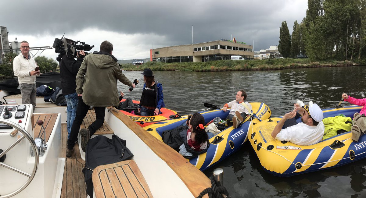 'Persboot' <a href="/DOK073/">DOK073</a> met <a href="/omroepbrabant/">Omroep Brabant</a>. Een item over de #RubberbotenParty tijdens de #BWW #maritiem <a href="/wimvandersteen1/">Wim van der Steen</a>