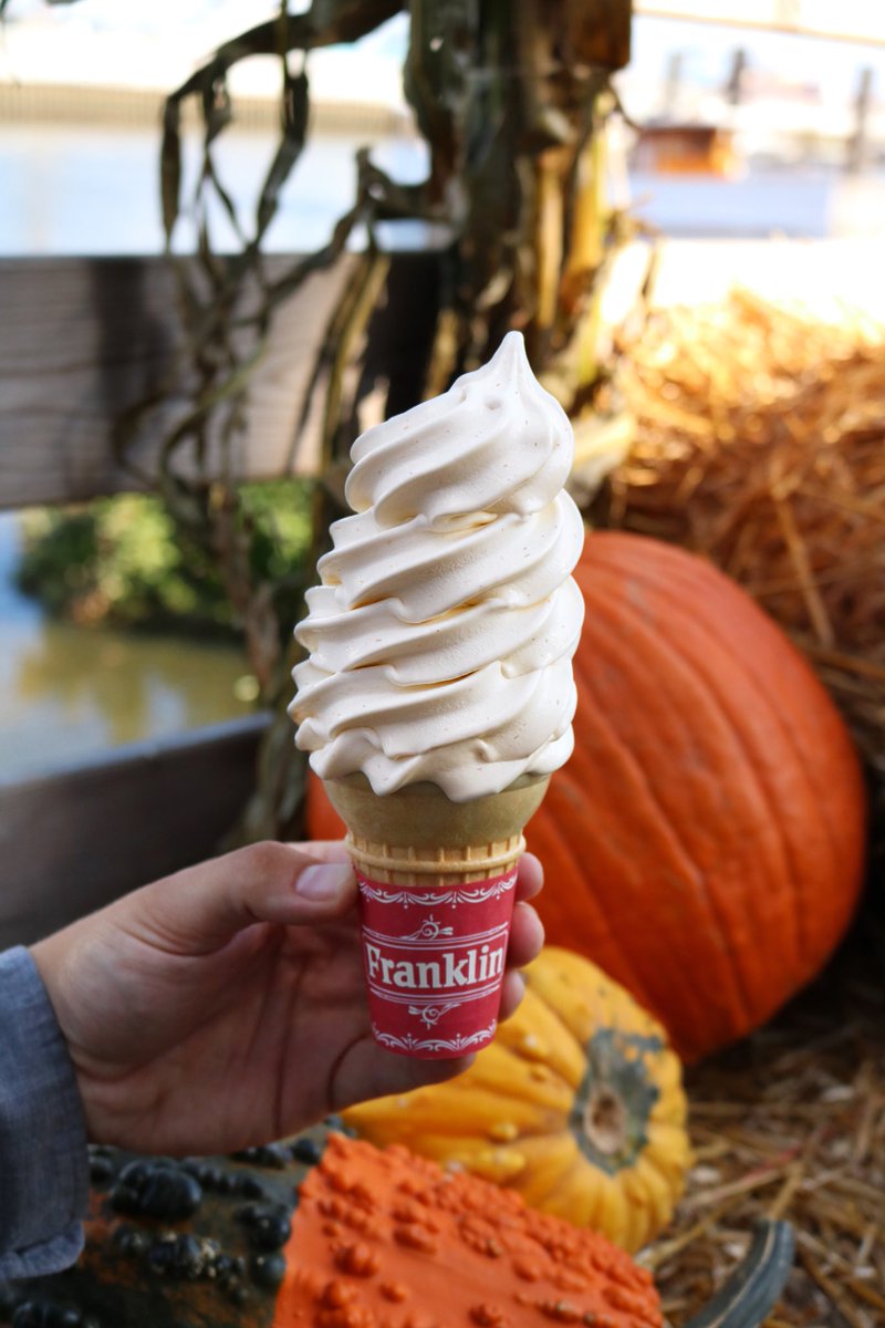 FranklinFtn's tweet photo. 🎃#Pumpkin Custard is on deck! 🚢🍦Available only at our Sugar Shack outpost at @SSHarborPark!  #softserve #philly https://t.co/vHZvuLAmjY