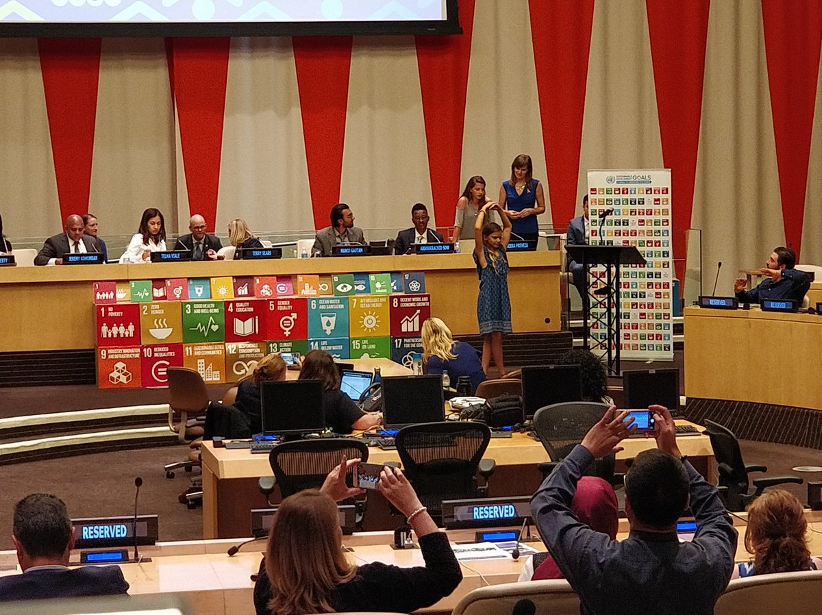 Baaba_KFF's tweet photo. How to make #GlobalPeace
2. Stay connected

#UNPeaceSummit
#PeaceDay
#PeaceYouthGlobalCitizenship
#SustainabilityGoals #SDGs
#MakeAChange https://t.co/ftD2eslDbw