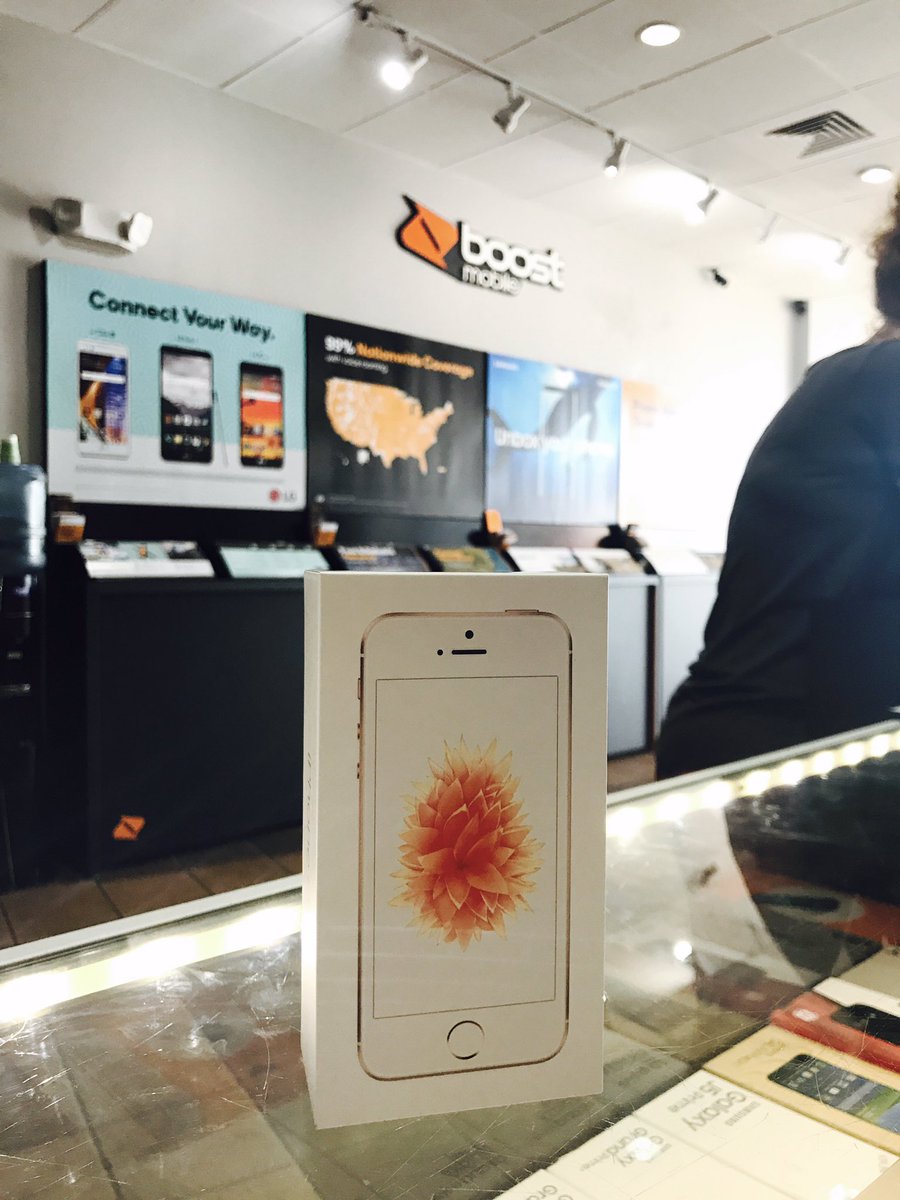 giancarlocv77's tweet photo. Need a #iPhone @miah_wireless #BOOST #SWITCHANDSAVE #BoostOrlando #flipofftaxes 1411 Sand Lake Rd. Orlando. @gfresse @carloscaceresFL https://t.co/S2JeJn2e4w