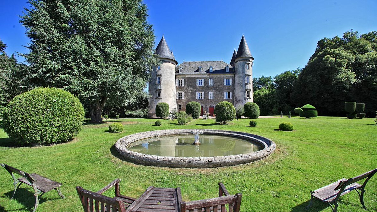 Les_Castels's tweet photo. #journeedupatrimoine?Chez @lescastels, c’est toute l’année ! 35 #campings 4 &amp; 5 étoiles dans sites d'exception  #jep https://t.co/k6Gaanwx91 https://t.co/MDbxrt2Ysf