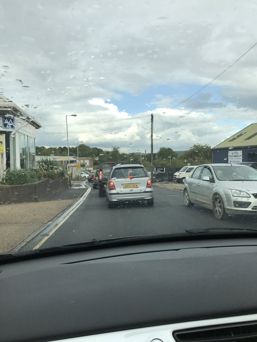 sejthehej's tweet photo. @TWellsCouncil North Farm traffic lights out of sync again... https://t.co/qxrxCvywHU
