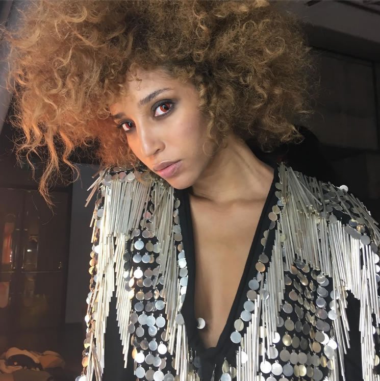 Beautyguild's tweet photo. Backstage for #DiLiborio #SS18 #LFW with @POP_PR_UK.  @BenefitUK @Lisa_Benefit &amp; @ColorProofHair created #AlienBeauty looks for the models. https://t.co/IBYX5rp8HT