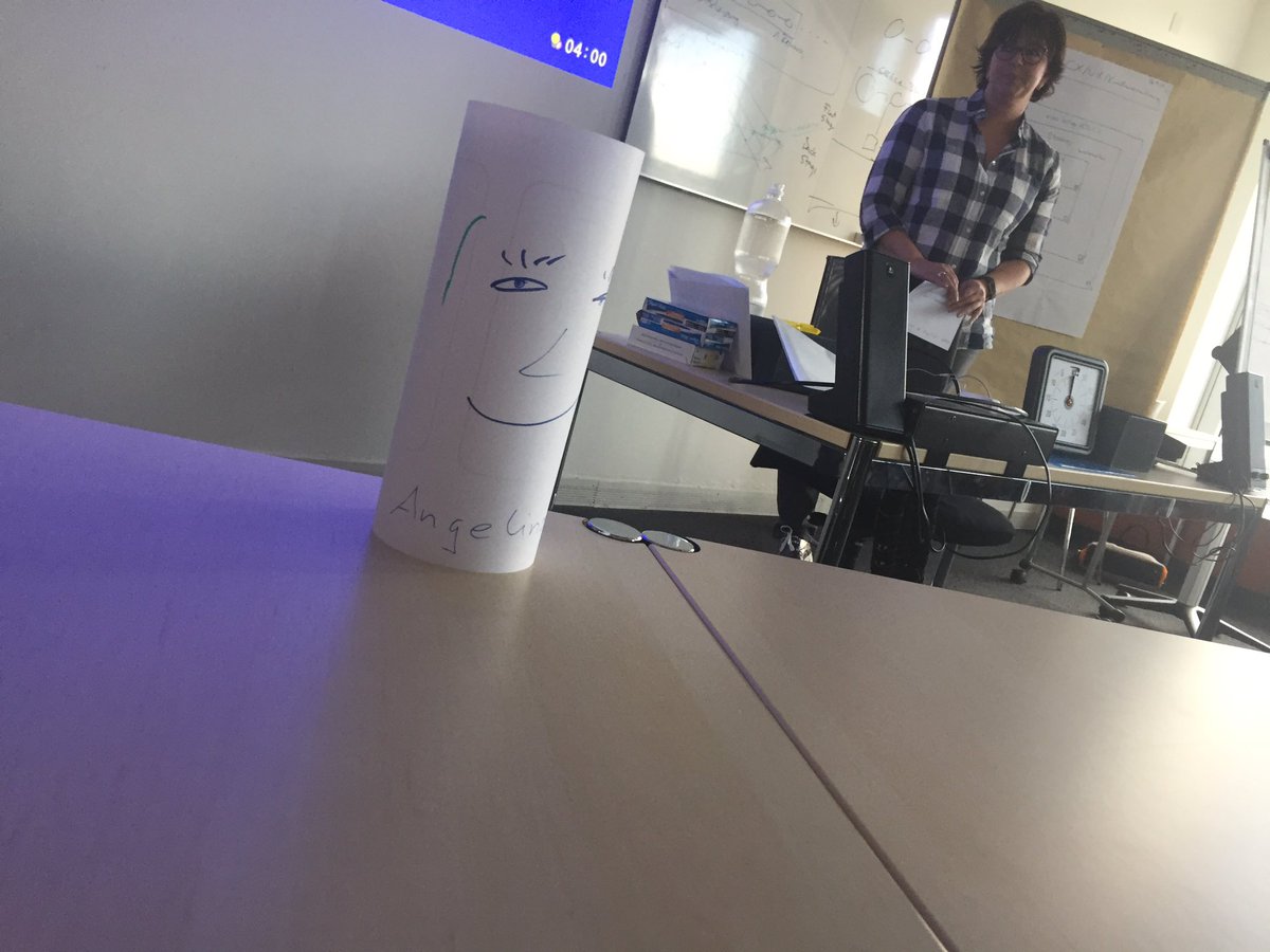 glennoberholzer's tweet photo. Weltklasse! Ein #conversational interface als Resultat #ucd #hwzdigitalleaders : Angelina, die Schwangerschaftsbegleitung! https://t.co/6We2kKNomA
