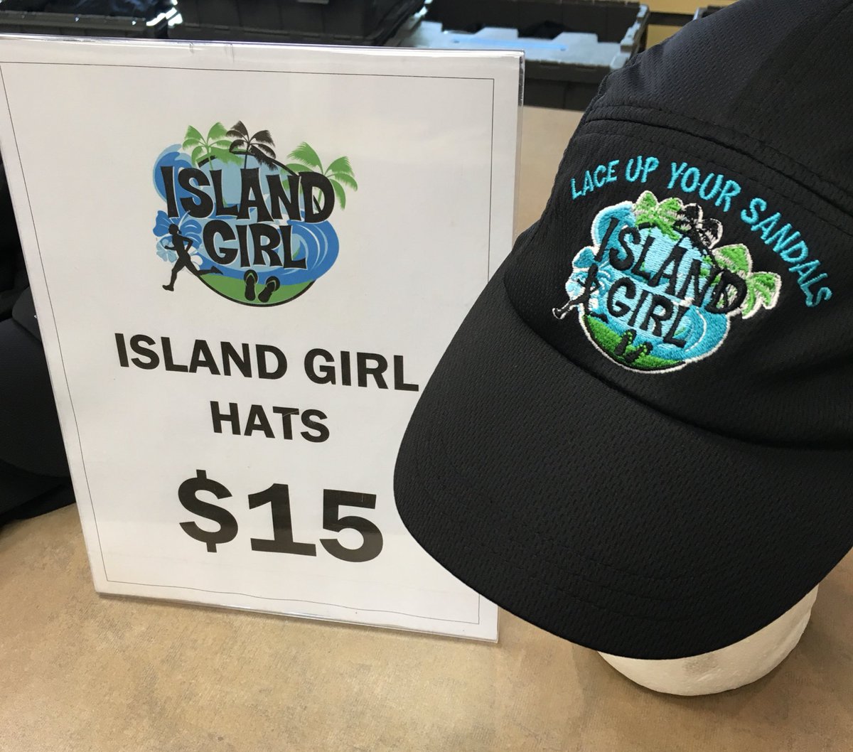 IslandGirlHalf's tweet photo. Island Girl Race Kit Pick Up🌴😎🏝⛵️The Final Sail @POGO4kids https://t.co/L1s9NAcN9Y