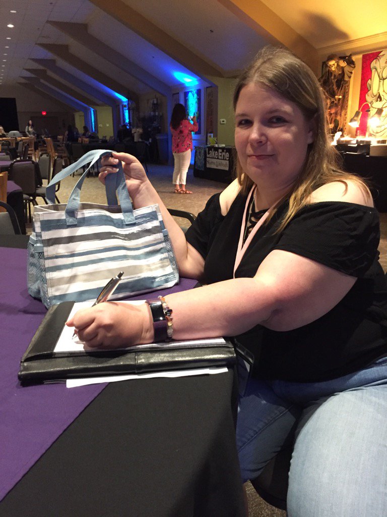 thisfrugalfam1's tweet image. #BloggyCon17 #31BloggyCon thanks for having us. We are having a blast.