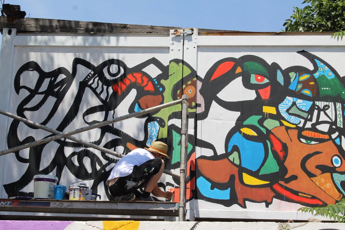SHLSarajevo's tweet photo. Oživljene ulice grada Mostara, u sklopu projekta "Street Arts Festival." #SHL #FOA #angažman https://t.co/qd2umIBVD6