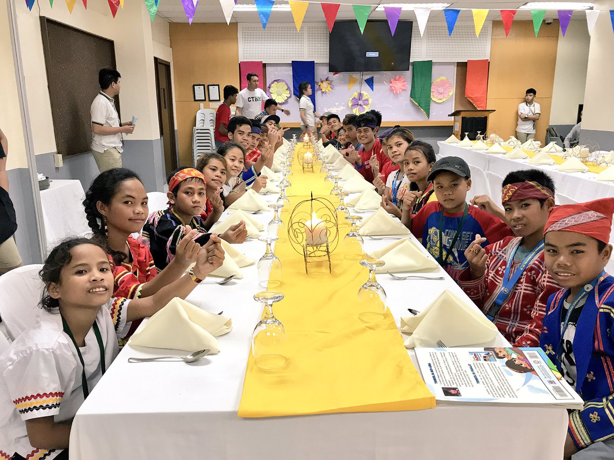 ComachCTHM's tweet photo. Our Lumad brothers and sisters had a dinner last night prepared by @USTCTHMSC with CTHM Orgs #OneForUSTCOMACH #OneCTHM ๐๐ https://t.co/VrxQhN8Q7G