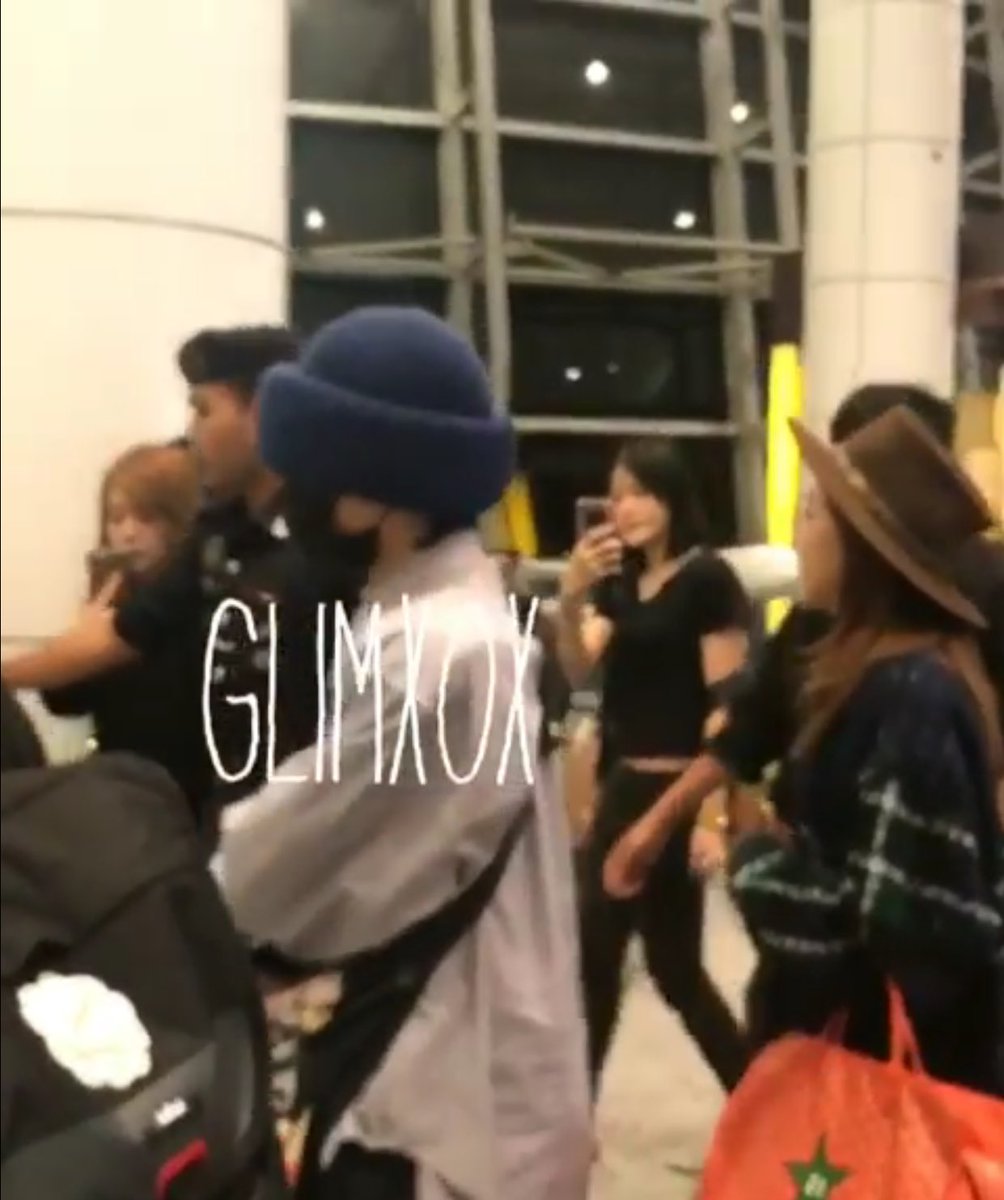 GI8888's tweet photo. KL , Arrived w/ @kkrunngy21 n the crew. https://t.co/BJFObDYdel
