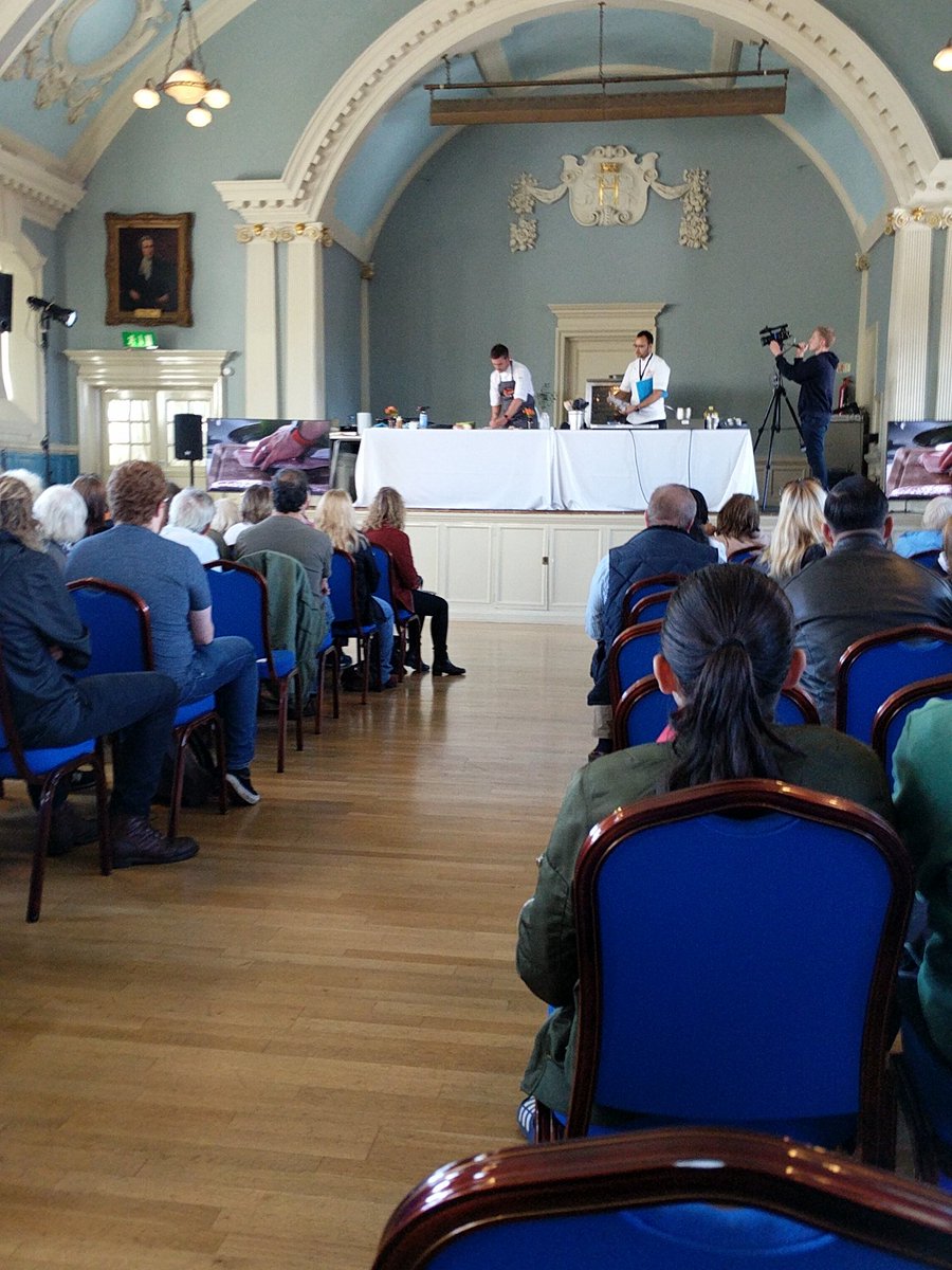 Great to see <a href="/shaundickens/">Shaun Dickens</a> from @henleyboathouse cooking some fantastic #mackerel from <a href="/flyingfish31/">Flying Fish Seafoods</a> <a href="/Henley_FoodFest/">The Henley Food Fest</a> #thff17