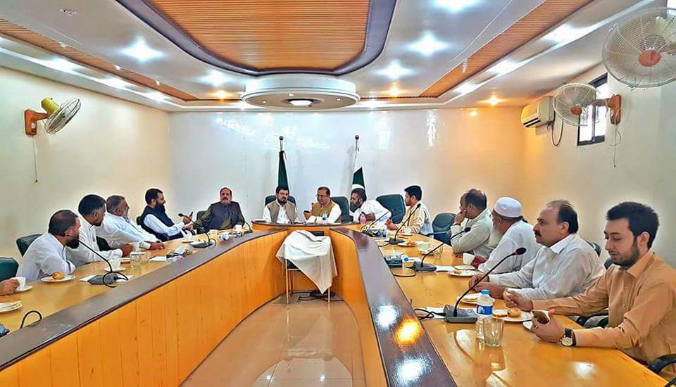 TaimurHassanPTI's tweet photo. #Chief_Executive Mr. Sahibzada Taimoor Hassan Khan attended Meeting at Chamber Of Comerce With Ghulam Ali Undr the Presidency Of Shoaib khan https://t.co/gxi8kLiTJS