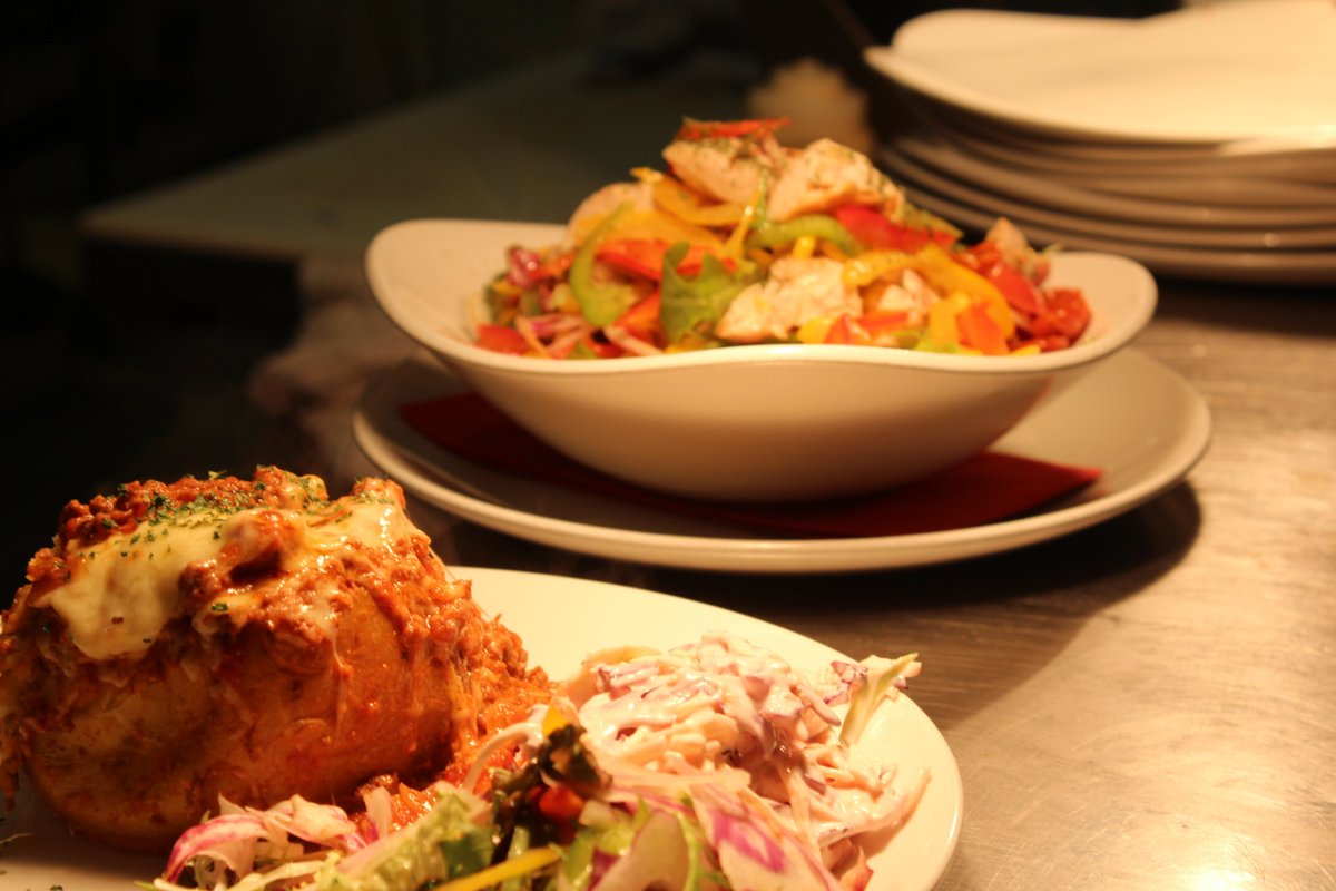 RedzRestaurant's tweet photo. Saturday night at Redz, call on 02894428100 to book your table, you don't want to miss out! https://t.co/bQj3vdPjMe