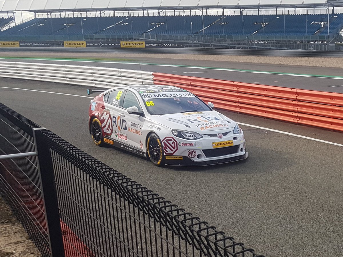 Onwards and upwards tomorrow! <a href="/cooksport/">Josh Cook</a> 18th fastest and <a href="/AronTaylorSmith/">Árón Taylor-Smith</a> is 27th! 
@DunlopBTCC