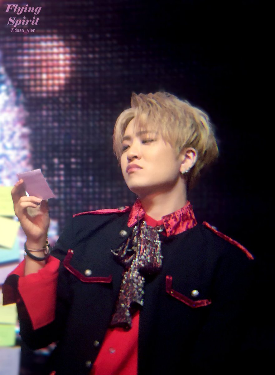 24hrcinderelIa's tweet photo. Happy birthday my beloved Youngjae 💚
170129 #TURBULENCEinLA | 160710 #FLYinLA
#SunshineYoungjaeDay #영재 #갓세븐 #Youngjae #GOT7 https://t.co/dKfs4FHonz