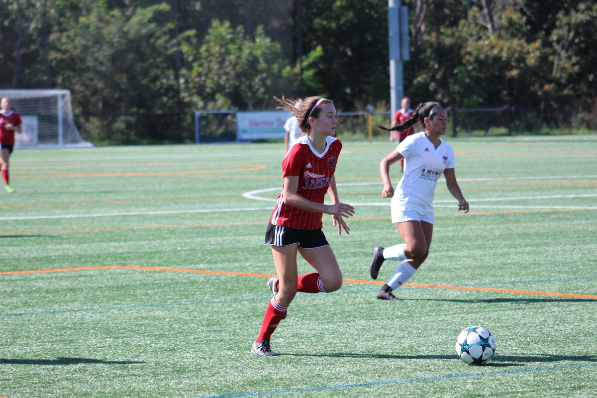 loudounsc's tweet photo. Striking the iron. ⚒️ 
#99gred hold the lead over LMVSC at HT in #vastatecup.
#repthered https://t.co/XYuMzyloLV