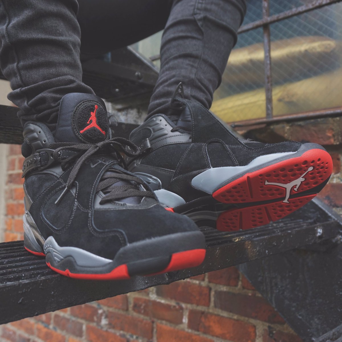 retro 8 bred