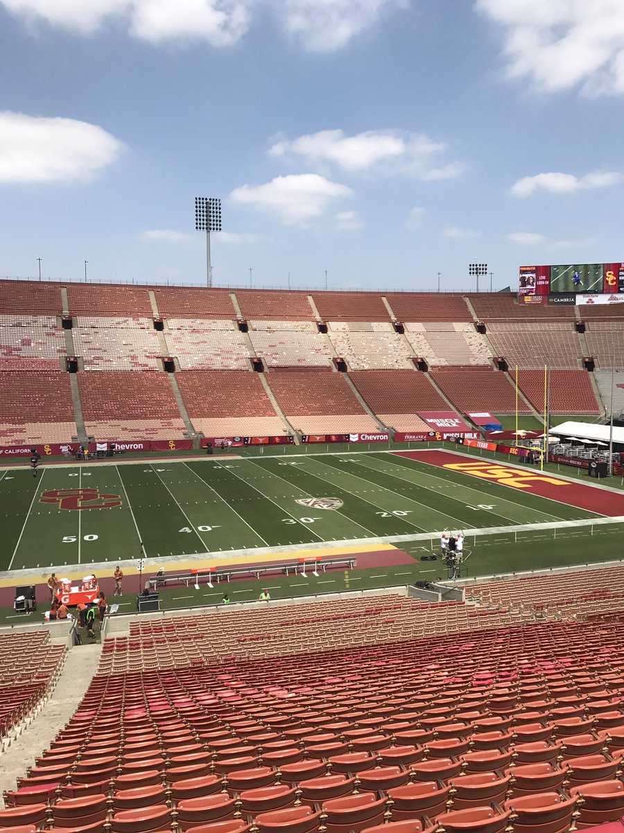 Calm before the storm. USC v Texas today <a href="/lacoliseum/">Los Angeles Memorial Coliseum</a> 5:30 kickoff gates open 3:30
