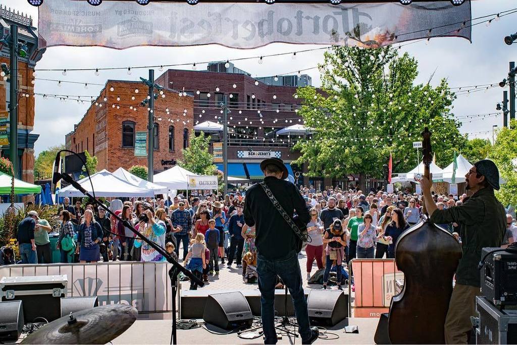 DowntownFoCo's tweet photo. We're live in Old Town Square from 11am-10pm for Fortoberfest! Join us for the final music festival of the summer! https://t.co/wQKiDATiIM https://t.co/QjfJdZD5Jp